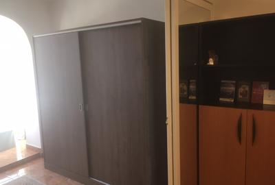 2C/ GARSONIERA DUBLA MODERNA 1/7 stradal Magheru VEDERE SPATE: CURTEA BLOCULUI - 6