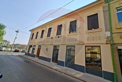 Spațiu comercial 75 mp  Piata Catedralei. Vitrină si acces din stradă - 3