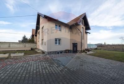 Casă noua - parcări subterane, teren 500 mp, Codlea - 4