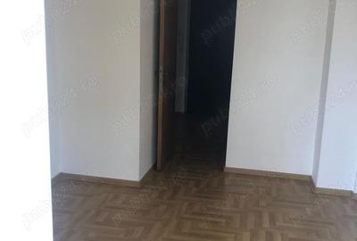 De Inchiriat Garsoniera pentru birouri 44 mp, renovata, etaj 1 - 6