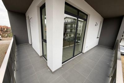 Apartament modern, prima închiriere, complet nou balcon generos - 10