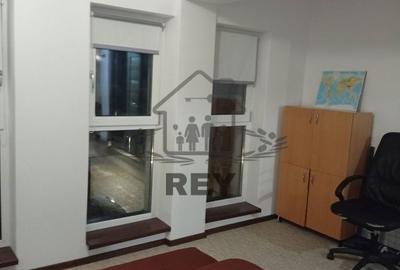 Apartament modern cu 3 camere de vanzare zona Turnisor - 10