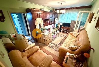 Apartament cu 3 Camere, 2 Bai - Etaj 3 - Zona Podu Ros - 1