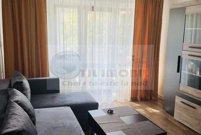 Apartament cu 3 camere decomandat, mobilat în Podul de Fier