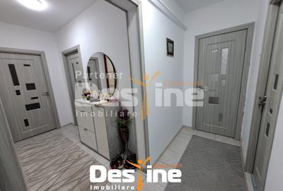 MIRCEA CEL BATRAN, Apartament 2 camere, decomandat, 109.900 Euro - 1