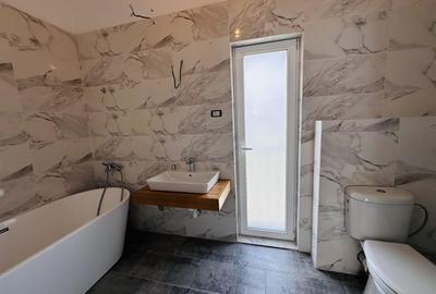 Super Vila în Chiajna , duplex 161 mp construiti , 2 garaje, superb ! - 18