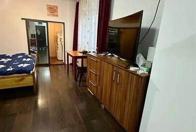 Apartament 1 camera de vanzare Centru - 1