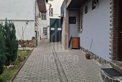 De vânzare teren cu proiect de reconstrucție apartament – zonă centrală - 4