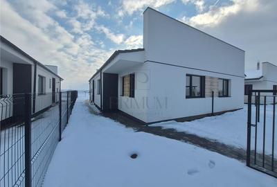 Duplex gata de mutare - superb - 3 camere - zona exclusivista - panouri solare - - 1