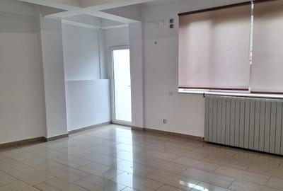 Zona Piata Romana duplex 5 camere - 1