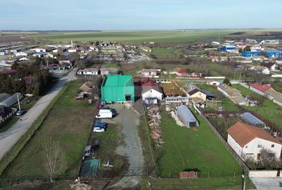 Spațiu industrial, de 480 mp, în Poiana