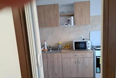 BULEVARDUL TIMISOARA, MOINESTI,  ETAJ 4/4, BLOC 1973 - 10