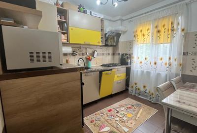 Apartament 3 camere decomandat, 68 mp, loc de parcare, mobilat complet - 2