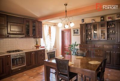 Vila Duplex cu lac si piscina Giarmata Vii  cu 5880 mp de teren - ID V5269 - 14