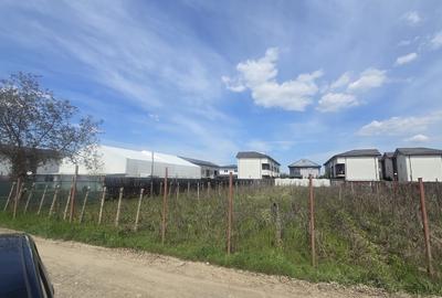 Teren Construcții intravilan de 1000 mp, în Central