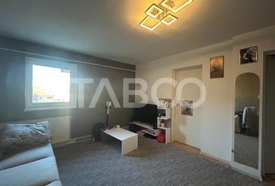 Apartament 3 camere de vanzare decomandat 72 mp zona Strand Sibiu - 1