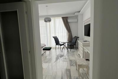 Penthouse mobilat lux , vedere frontală la mare - 10