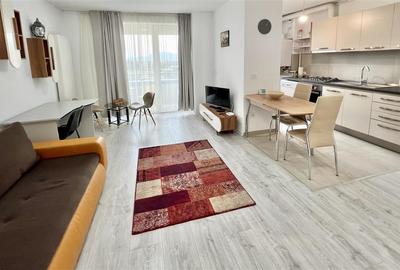 Apartament cu 2 camere decomandat în Tractorul