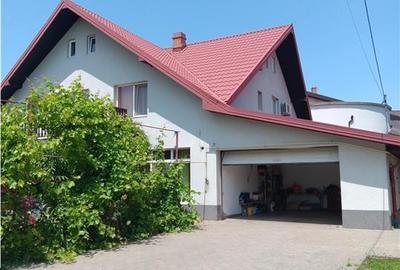 Valea Lupului Vila LUX  S+P+E+M su-320mp teren 700mp str Victoriei planul 2 - 1