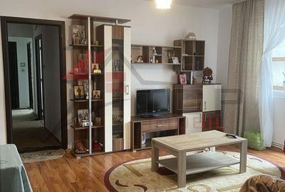 Apartament cu 3 camere semidecomandat în Zimbru