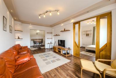 Apartament cu 4 camere decomandat, mobilat în Zorilor