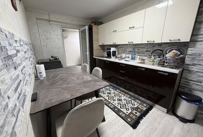 De vânzare apartament 3 camere la Cheie 74 mp - 2