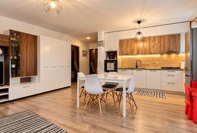 Apartament cu 2 camere semidecomandat, mobilat în Florești
