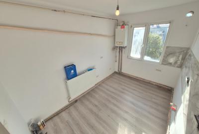 3Cam--Sagului-7 Min de Spital Judetean--Renovat--Centrala-2 Bai-58 MP-83.900 Eur - 9
