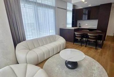 Up Site  | Apartament premium cu 3 camere  | Vedere catre lac |  2975 euro + TVA - 5