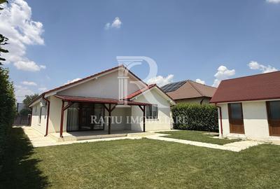 Casă individuală cu 4 camere în Sântandrei