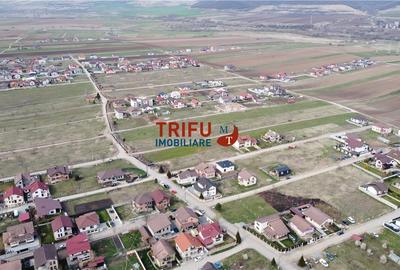 Teren Construcții intravilan de 550 mp, în Est