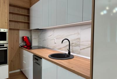 Apartament cu 3 camere semidecomandat, mobilat în Tractorul
