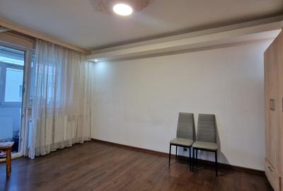 Chișinău- Delfinului - Apartament 2 camere - reabilitat termic - decomandat - 12