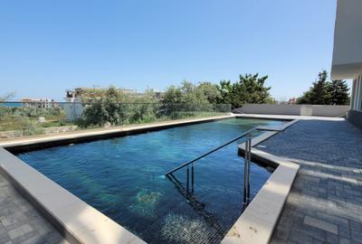2 CAMERE | VEDERE LATERALA MARE  | BLOC NOU – MERAKI RESORT - 76000 E - 23