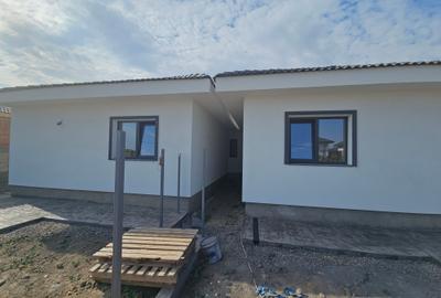 Duplex despartit prin camera tehnica  cu asfalt - 2