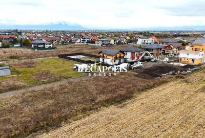 VÂND TEREN 600 MP LA INTRARE ÎN SÂNPETRU, LÂNGĂ NOUL MALL - 4