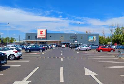 Apartament de vanzare - 2 camere, decomandat, etaj intermediar - 23