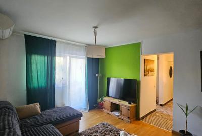 Apartamente 4 camere 81 mp/ Teiul Doamnei - 1