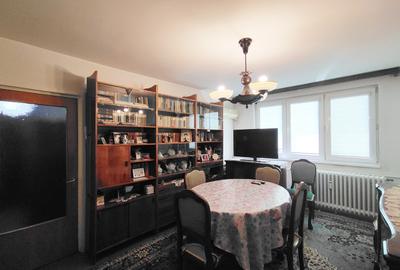 Apartament 3 camere, decomandat, zona 1 Decembrie 1918 - 1