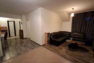 Apartament 3 camere,2 balcoane,parcare str.Florilor - 6