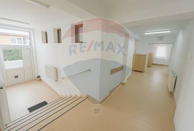 Spațiu comercial pentru clinică / laborator / cabinet medical - 2