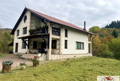 Casă individuală cu 7 camere în Roșia Montană