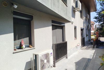 Apartament cu 2 camere decomandat, mobilat în Calea Călărașilor