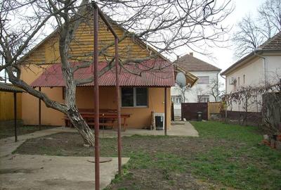 Casă individuală cu 4 camere în Vladimirescu