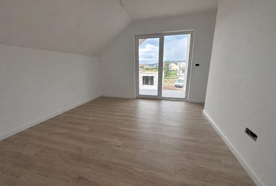 Casa Individuală 138 mp| teren 400 mp| zona Orizont - 7