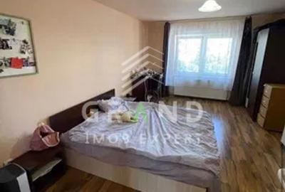 Apartament cu 5 camere decomandat, mobilat în Mănăștur