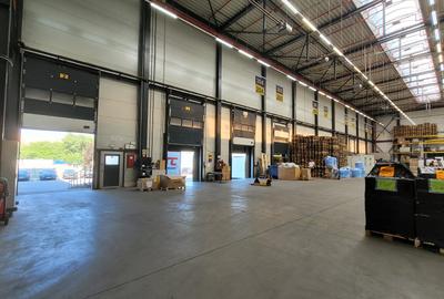 Spațiu industrial, 2700 mp în Uverturii