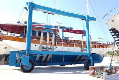Business pe apa | MS LUXURY CRUISE YACHT - 9