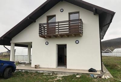 Judetul Valcea  com. Zatreni teren in suprafata 33 ha - 5