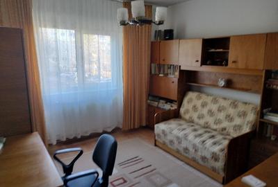Apartament cu 2 camere decomandat în Astra